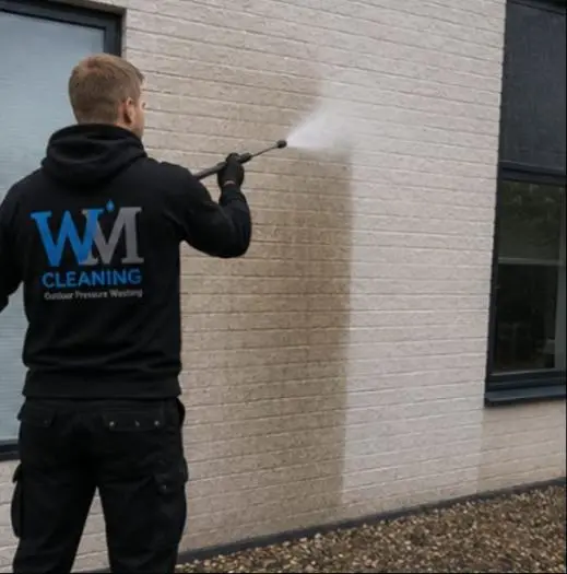 Gevelreiniging onder hoge druk door WM-Cleaning